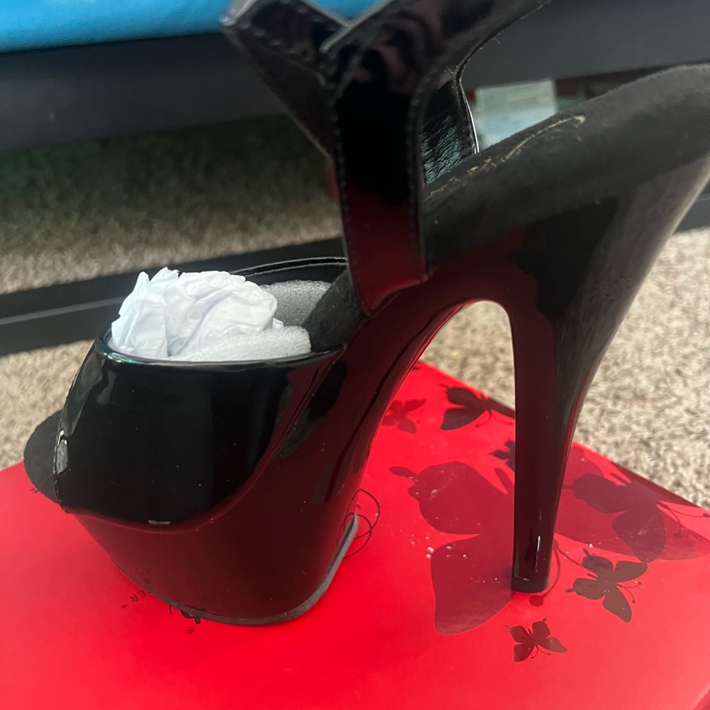 Pleaser Glossy Black Platform Heels